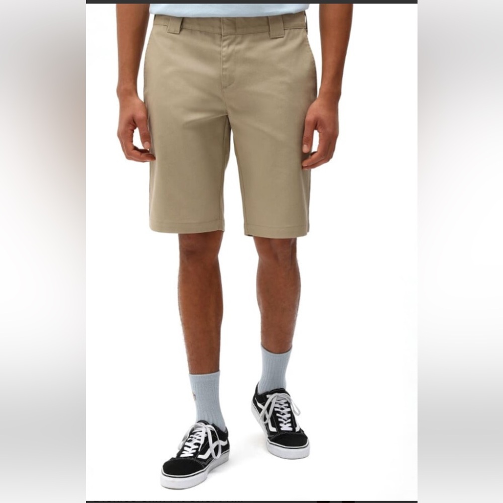 Dickies Slim Fit Khaki Shorts size 30. Flat front.
